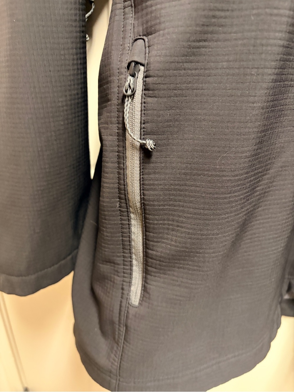 KUIU Men's Technical Hunting Jacket - Black - Size 3XL - Excellent Condition - Picture 5 of 6